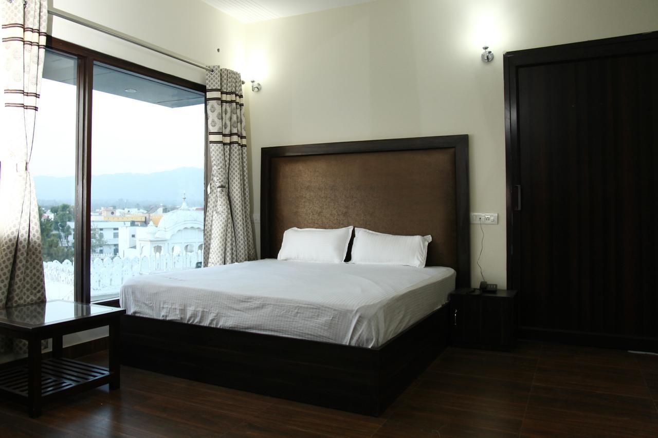 Hotel Temple View Inn Anandpur Sahib Exterior photo