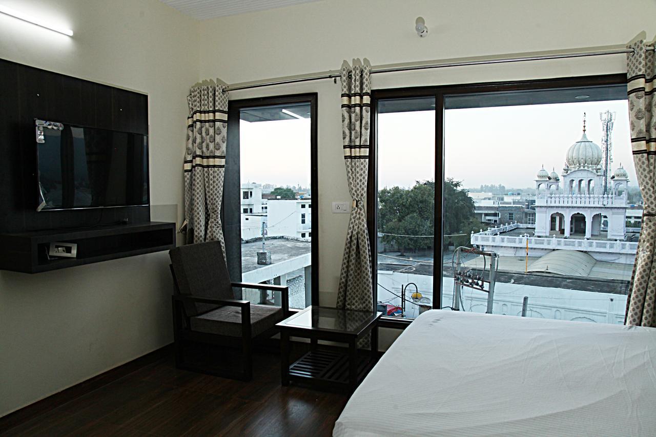 Hotel Temple View Inn Anandpur Sahib Exterior photo
